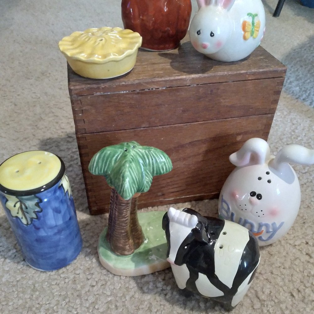 Salt and pepper Shakers - 7 Singles Bundle